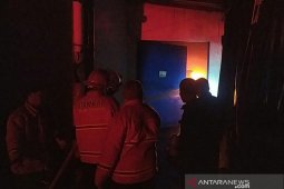 Pabrik boneka di Cianjur terbakar