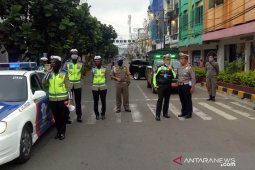 Polres Cianjur tutup beberapa jalan protokol kurangi volume kendaraan