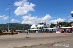 Angkutan penyeberangan di Pelabuhan Lembar NTB ditutup