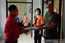 Euro Fans Club Banjarmasin sumbang APD untuk puskesmas wilayah zona merah