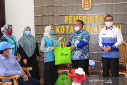 Wali kota terima kasih atas bantuan hadapi COVID-19