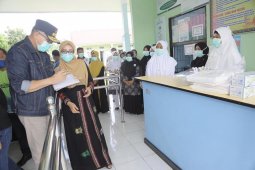 Plt Gubernur salurkan bantuan APD untuk RS rujukan COVID-19