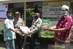 Polisi salurkan sembako untuk pimpinan BP yang terdampak COVID-19