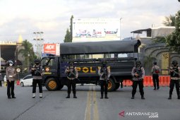 Kapolda Gorontalo tinjau penerapan PSBB di pos pemeriksaan