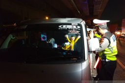 Polisi Jakarta tak kendurkan pemeriksaan kendaraan pribadi, bus hingga truk