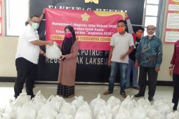 Mahasiswa Magister Ilmu Hukum Unsyiah salurkan bantuan terdampak COVID-19