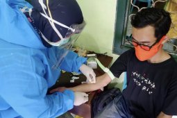 Satgas COVID-19 NU Malang Raya lakukan rapid test para santri