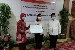 dr Andi Amrani Jabat Kepala UTD PMI Kutim