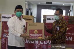 BIN bantu alat laboratorium ke Unair untuk penelitian COVID-19