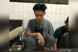 Polisi bawa Ferdian Paleka ke Ditreskrimum Polda Jabar usai ditangkap