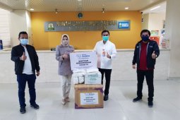 SBA salurkan bantuan APD untuk tiga RSUD rujukan COVID-19 di Aceh