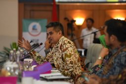 Legislator kritisi kebijakan transportasi umum dibuka kembali