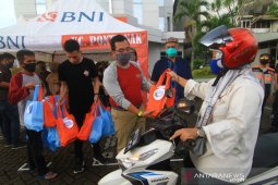 BNI bagikan 600 paket takjil di Kota Pontianak