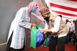 Tinjau 'e-Warung', Emil Dardak pastikan penyaluran BPNT untuk KPM terdampak COVID-19