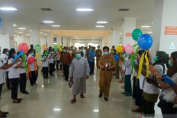 Pemulangan pasien COVID-19 sembuh di Manokwari berlangsung meriah