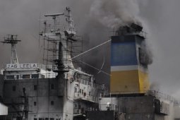 Kapal tanker di Pelabuhan Belawan terbakar, sedikitnya 12 pekerja terluka