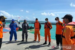 Nelayan selamatkan empat awak kapal terbakar di perairan  Morowali