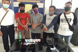 Transaksi sabu di teras rumah, tiga pemuda di Simalungun diringkus kepolisian