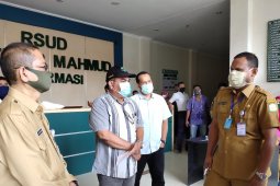 50 set APD Bumi Flora diserahkan ke Pemkab Aceh Timur