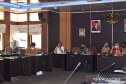 Pemprov - DPRD Babel bahas realokasi anggaran tangani COVID-19
