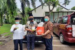 Wagub Andika ajak semua elemen masyarakat saling bantu dan menguatkan