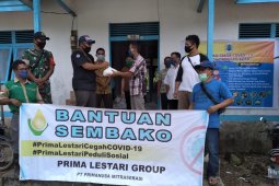 Prima Lestari group bagikan 313 paket sembako di Silat Hulu