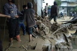 Aceh Tengah dilanda banjir bandang yang rusak puluhan rumah warga