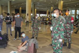 Kogasgabpad Bali terima kedatangan ratusan pekerja migran lewat udara-laut (video)