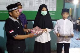 PWI Sintang buka bersama dan santuni Panti Asuhan Hira
