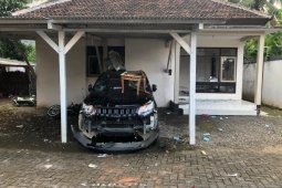 Massa rusak kantor seksi TNMB di Banyuwangi, sejumlah petugas terluka