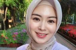 Selebgram cantik Ayana Jihye Moon kini tak sendiri jalani Ramadhan