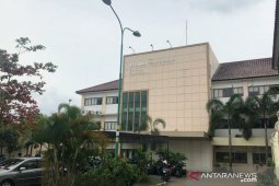 Seorang tenaga medis di Cianjur positif COVID-19 setelah swab test