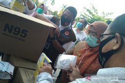 Sumbar tambah APD dan masker untuk petugas medis