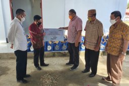 Bank Mandiri salurkan 2.000 paket sembako ke masyarakat Gorontalo