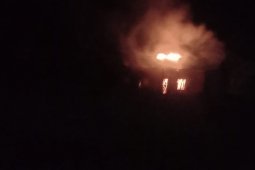 Gudang serbuk kayu gaharu di Tekudak Kapuas Hulu terbakar