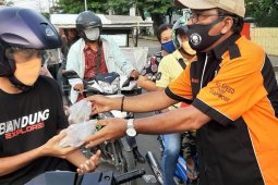 Xtrim Indonesia bagikan masker dan takjil gratis di Tebing Tinggi