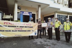 Dirlantas Polda terima bantuan APD dari Smart Finance