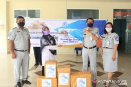 Jasa Raharja Babel serahkan bantuan paket APD ke RSUD Depati Hamzah
