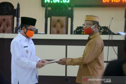 DPRD Gorut minta pemkab kurangi anggaran operasional dalam APBD