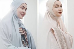 Mukena polos ala Ria Miranda untuk Lebaran 1441 Hijriyah