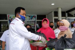 Pemkab Kapuas Hulu salurkan bantuan sembako dampak COVID - 19