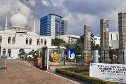 DPR minta aparat jangan bubarkan Shalat Idul Fitri
