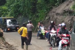 Jalur utama Selatan Cianjur sudah bisa dilalui normal