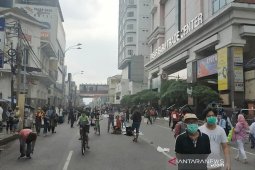 Pemkot Bandung pasrah, kerumunan pasar masih terjadi