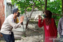 Polres Bangka Barat salurkan bantuan paket sembako