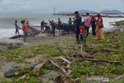 Hari pertama melaut perairan bersampah