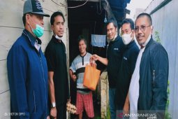 Tapanuli Safety bagikan 60 paket sembako bagi lansia, penenun, hingga penderita stroke