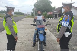 Polres Bangka Barat beri teguran tertulis pengendara tidak bermasker