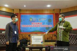 PLN Kalbar salurkan bantuan masker senilai Rp100 juta