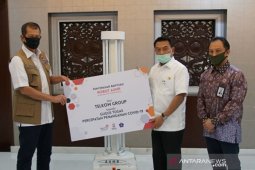 Kantor Staf Presiden salurkan bantuan robot "pembunuh" virus corona